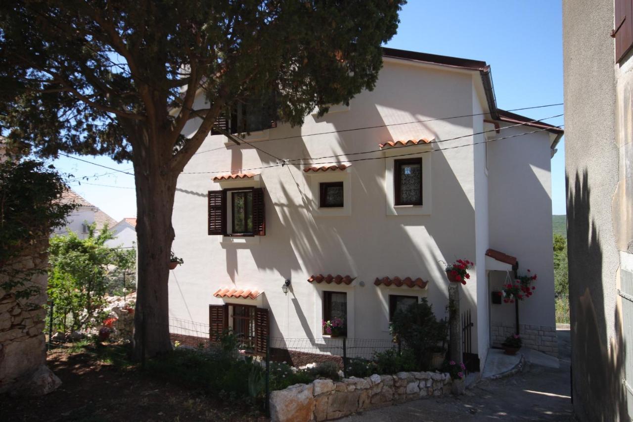 Apartments And Rooms With Parking Space Cunski, Losinj - 2498 Exterior photo
