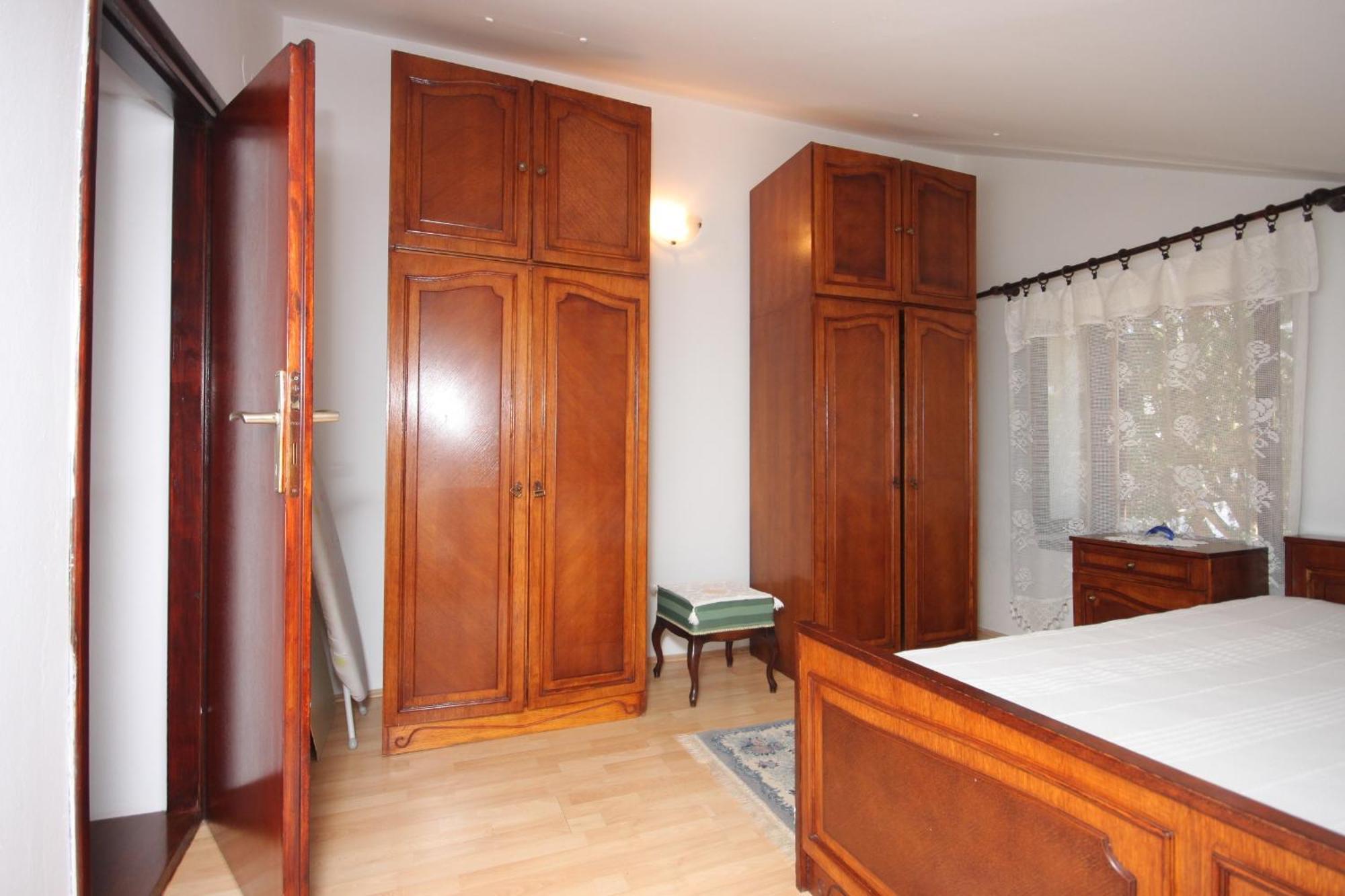 Apartments And Rooms With Parking Space Cunski, Losinj - 2498 Room photo